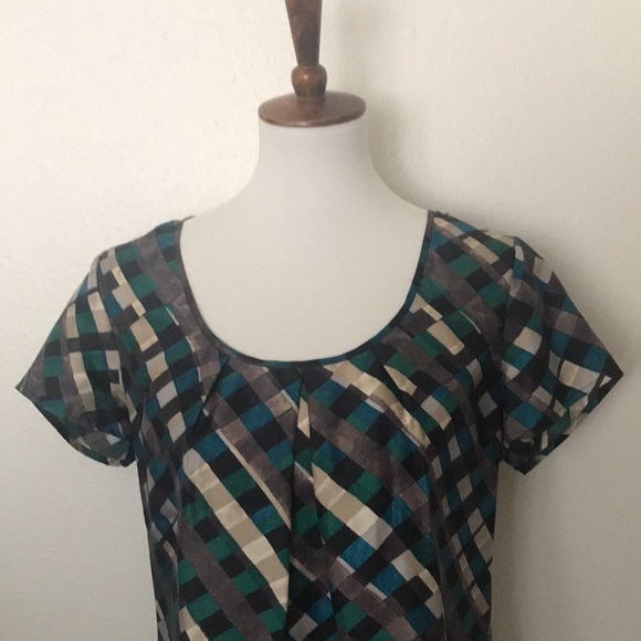 Women’s Silk Blouse - Picture 2 of 12